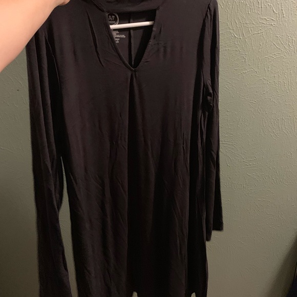 Dresses - Picture 5 of 8